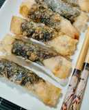 Mini rollitos crujientes de arroz con gamba y alga nori