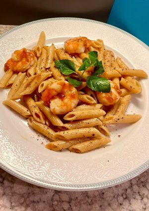 Φωτογραφία της συνταγής Penne Rigate Integrale με γαρίδες σε γλυκόξινη και μέντα❣️❣️ 💚🍤❣️❣️