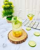 Pineapple and mint mojito