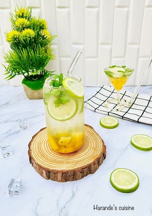 A picture of Pineapple and mint mojito.