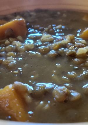 Una foto de Lentejas al curry con dados de calabaza (Thermomix)