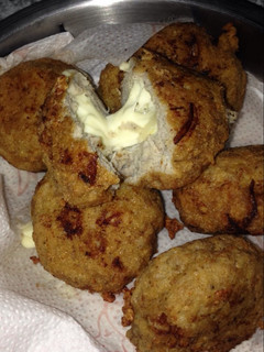 A picture of Cheesy chicken balls.