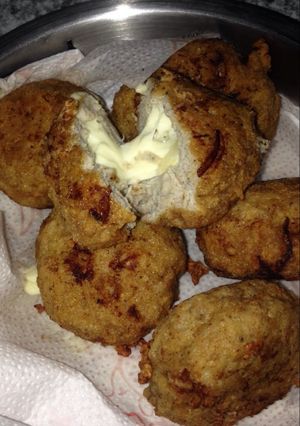 A picture of Cheesy chicken balls.