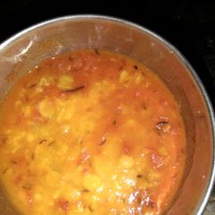 A picture of Dal fry.