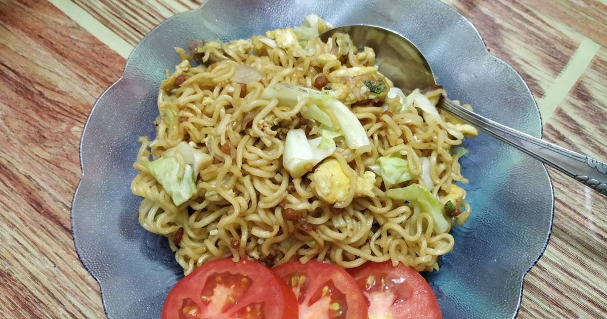 Resep Mie Goreng Simple Pakek Banget 😍 Oleh Vera Arinda - Cookpad