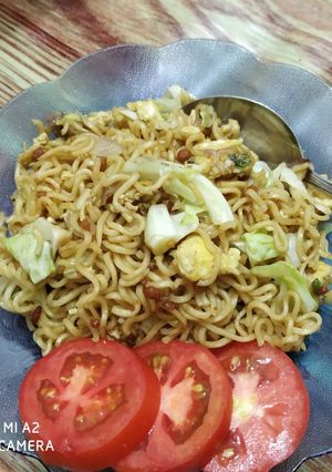 Foto resep Mie goreng simple pakek banget 😍
