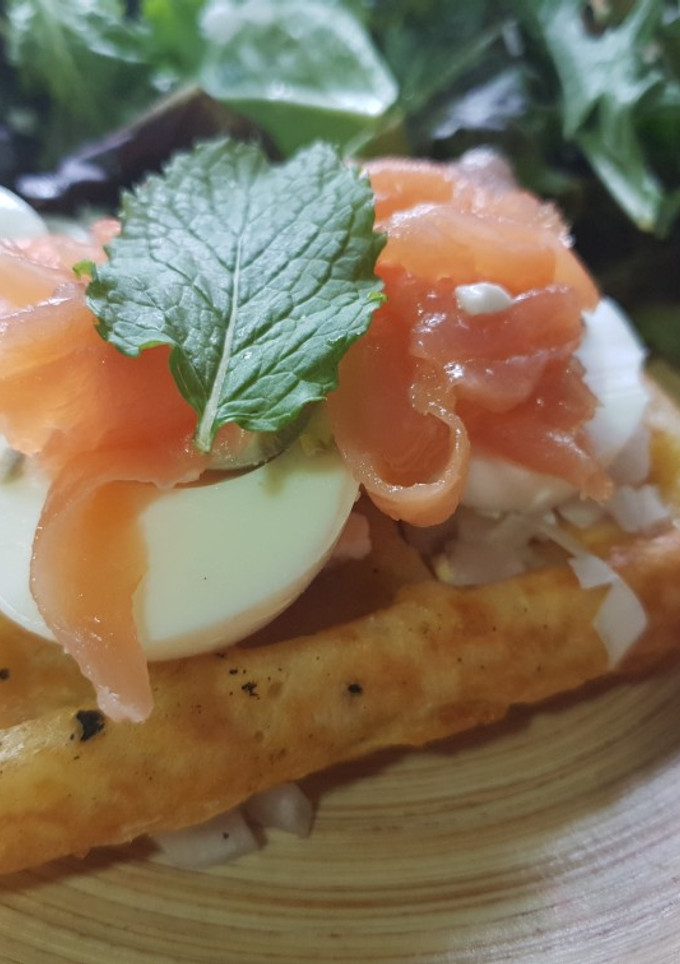 Una foto de Gofres de Patata con Salmón Ahumado🥰