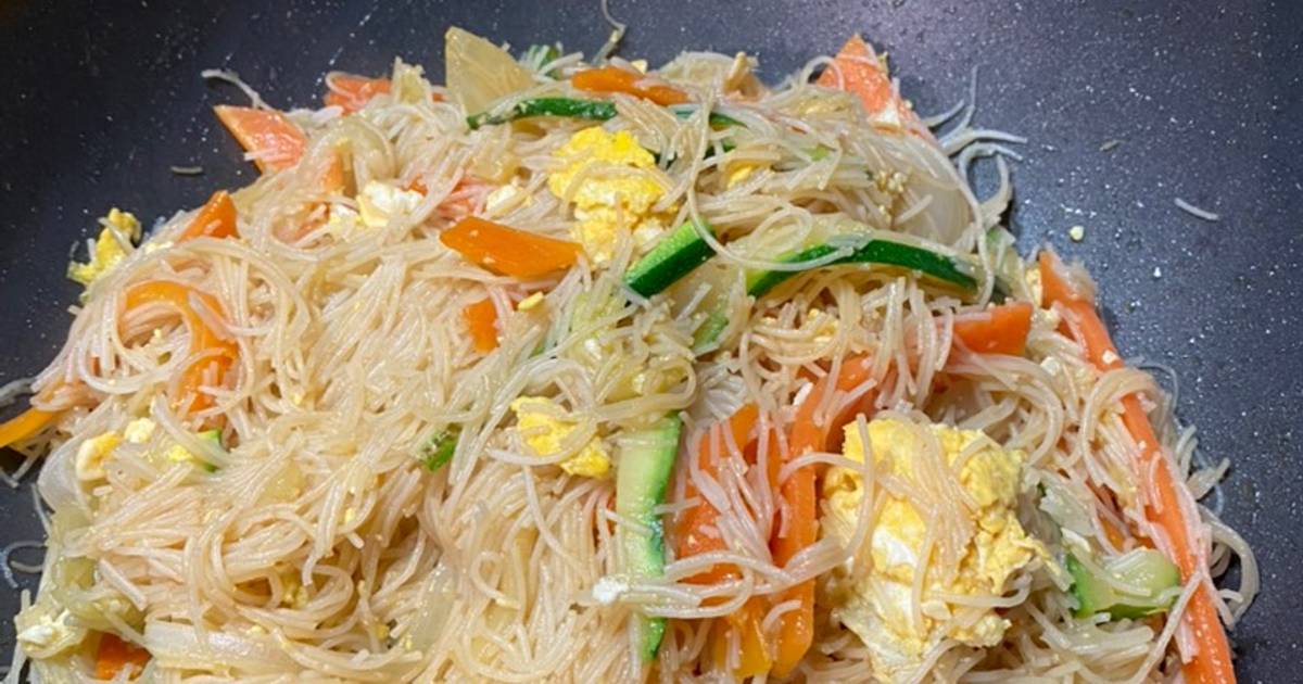 Ricetta Spaghetti di riso alla cantonese di chiara - Cookpad