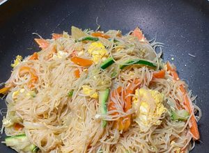 Foto di Spaghetti di riso alla cantonese