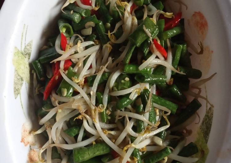 Tumis kacang panjang campur toge