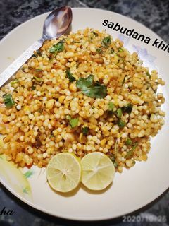 साबूदाना खिचड़ी (sabudana khichdi recipe in Hindi) रेसिपी मुख्य फोटो