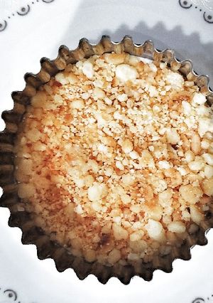 A picture of Homemade biscuit crust.