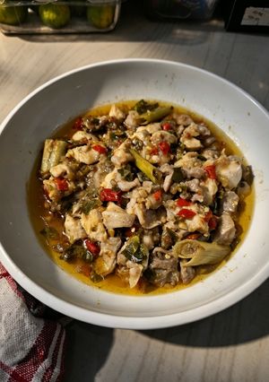 Foto resep Ayam Kukus Pedas Daun Jeruk