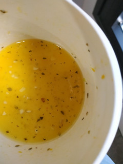 Una foto de Salsa de naranja para ensaladas
