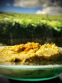 Una foto de Hummus de aguacate