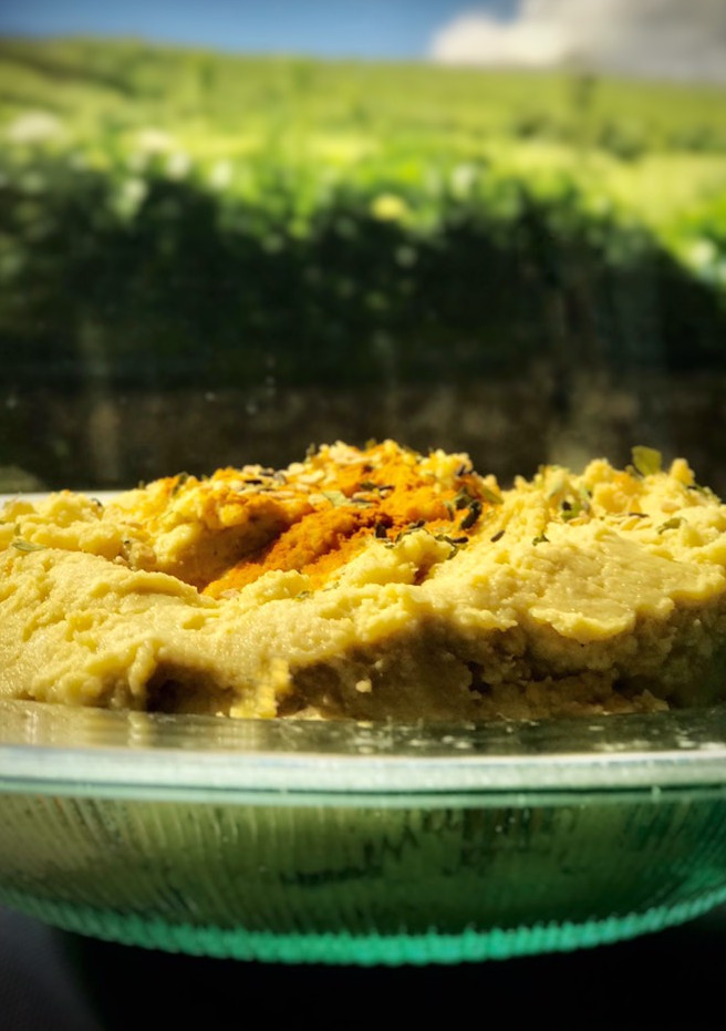 Una foto de Hummus de aguacate