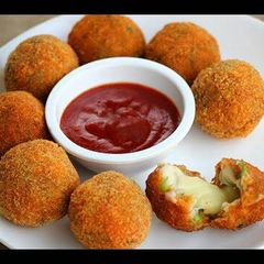A picture of Chicken Cheese Ball.