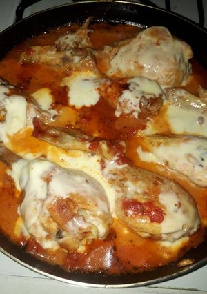 Una foto de Pollo a la pizza