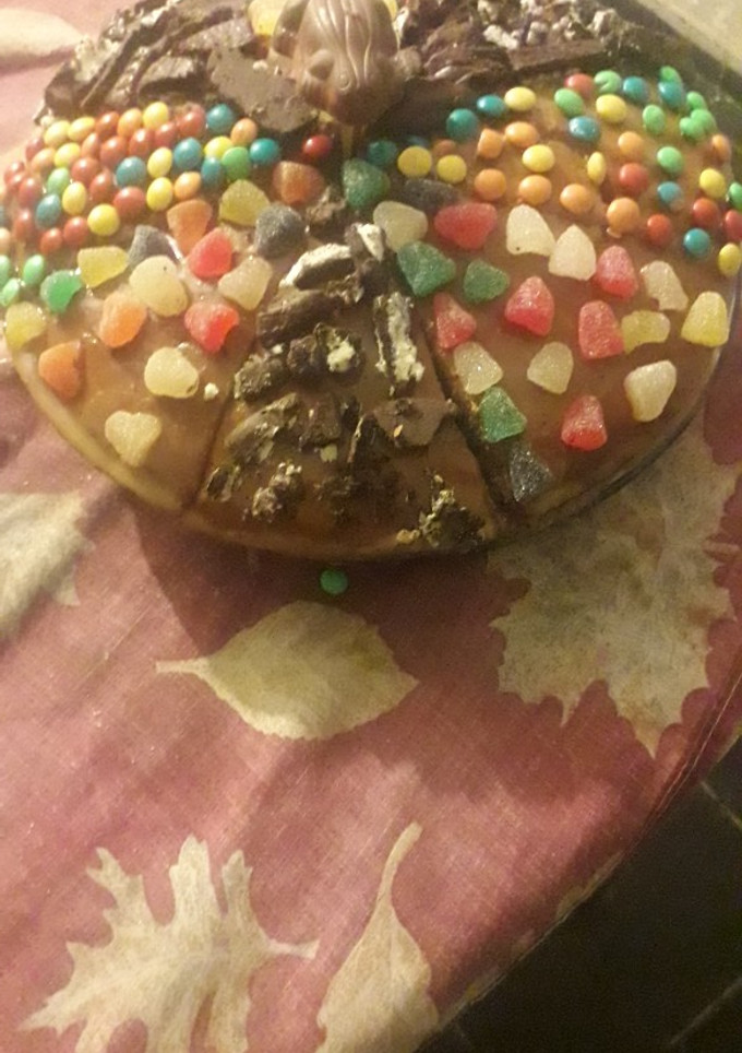 Una foto de Torta golosinera 😋