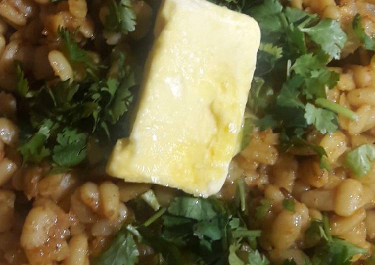 Recipe of Homemade Maash ki daal makhni in dhaba style