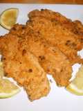 Merluza a la romana con salsa de cayena