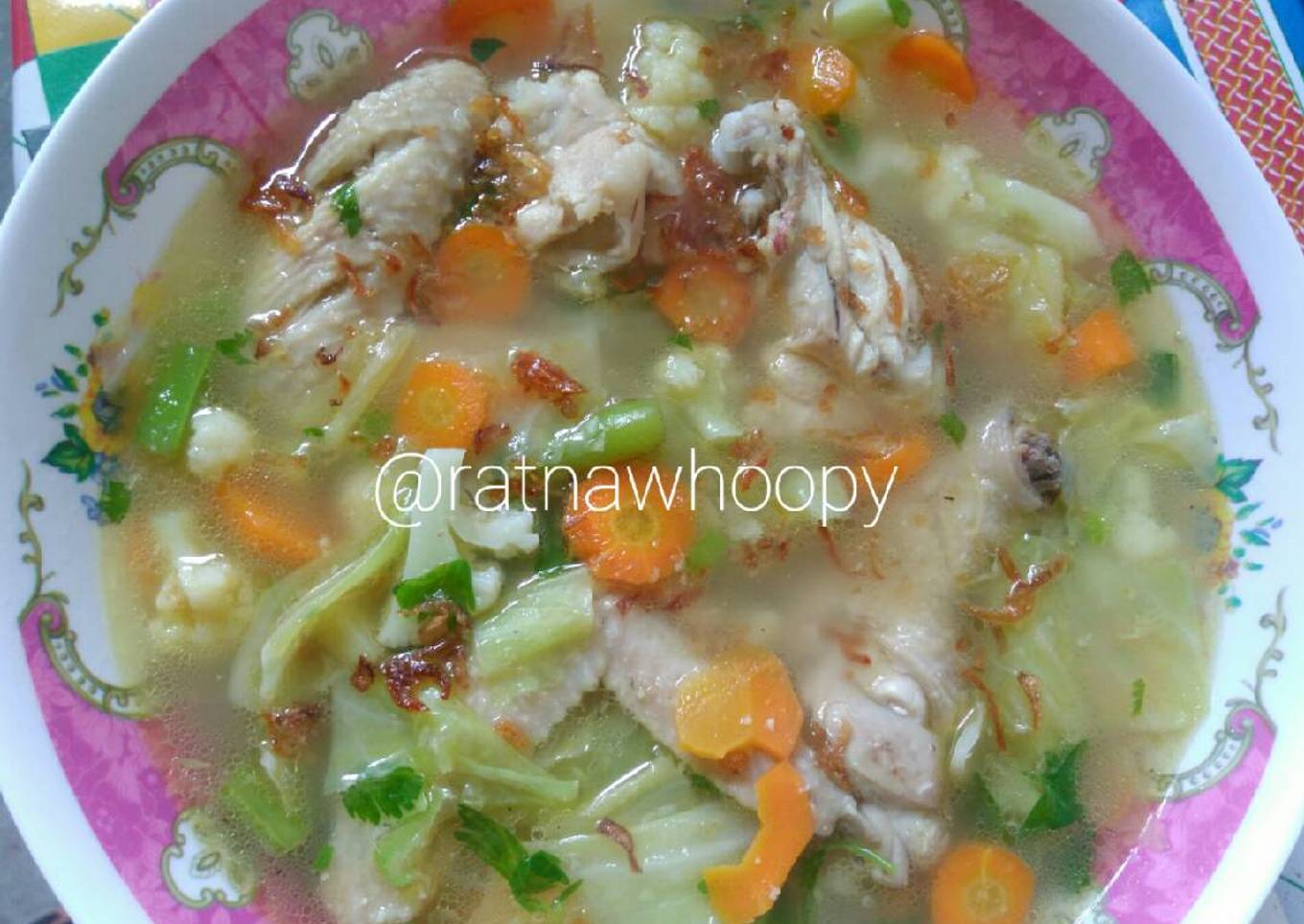 Sop Ayam mak yusss 😋😋