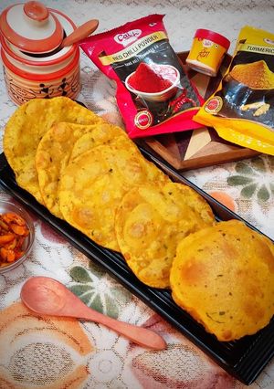 মশালাদার আলুর লুচি (masaledar aloo luchi recipe in Bengali) রেসিপির প্রধান ছবি