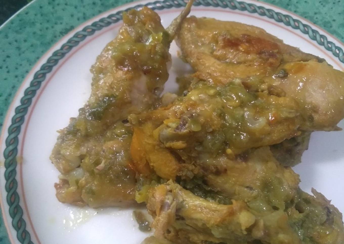 Ayam goreng tumis sambal ijo