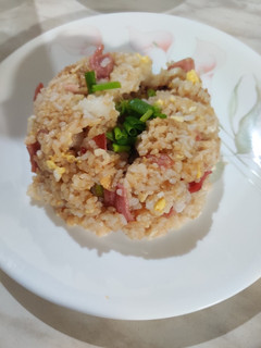 A picture of Ham Fried Rice (ハムチャハン).