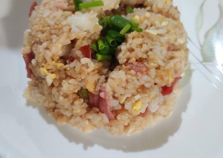 Ham Fried Rice (ハムチャハン) Ham Fried Rice (ハムチャハン)