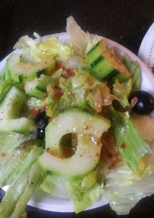 A picture of Crunchy Salad.