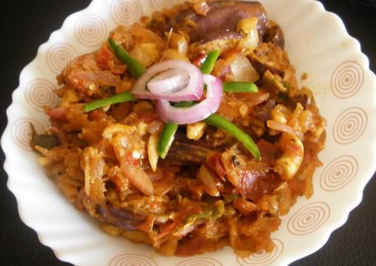 Spicy Dish made with Eggplants and Cashew nuts..!