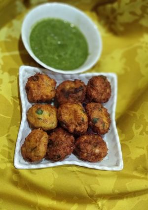 भुट्टे के पकोड़े रेसिपी मुख्य फोटो