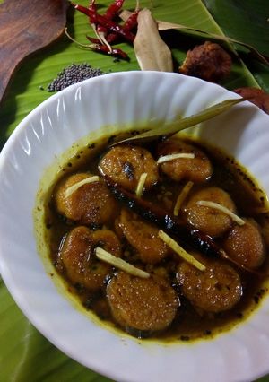 ফুলুরির টক ঝাল (phulurir tok jhal recipe in Bengali) রেসিপির প্রধান ছবি