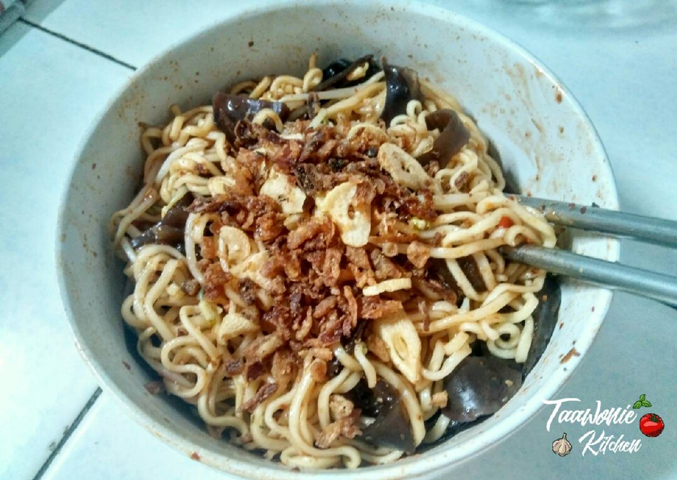 Mie Goreng Pedas Jamur