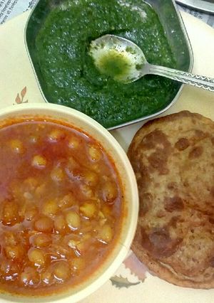A picture of White chane with puri.