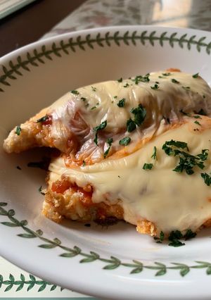 A picture of Low carb chicken parma.