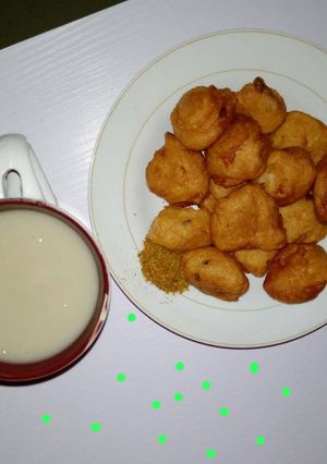 A picture of Akara and pap.