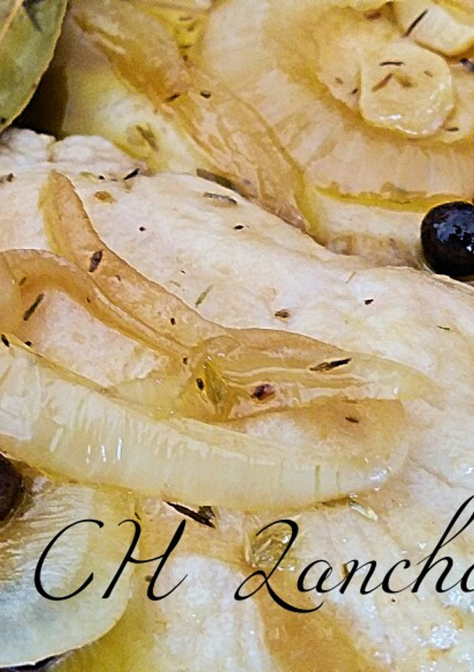 Una foto de Pollo en escabeche