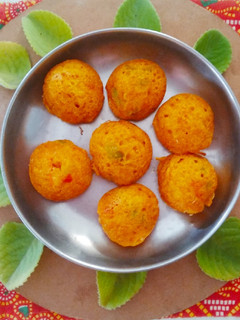 રવા વેજ અપ્પે (Rava Veg Appe Recipe In Gujarati) રેસીપી મુખ્ય ફોટો