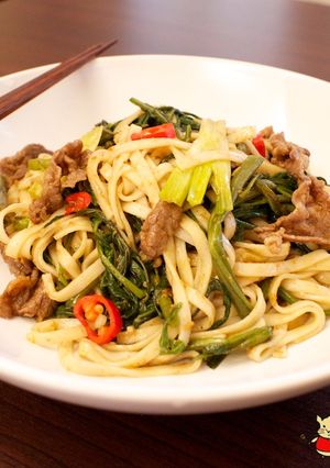 沙茶牛肉炒麵 的食譜成品照片