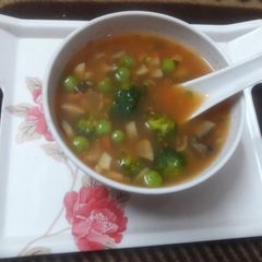A picture of Brockely Mushroom Peas Soup.