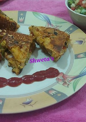 A picture of પુડલા સેન્ડવીચ (Pudala Sendwich Recipe in Gujarati) (Jain).