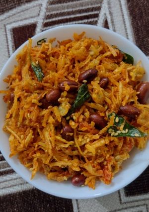 કાચા કેળાનો ચેવડો રેસીપી મુખ્ય ફોટો