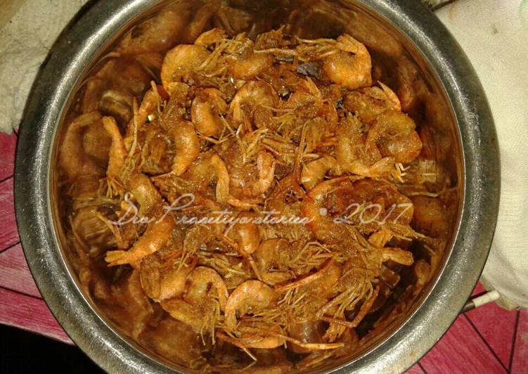 Bagaimana Menyiapkan Udang Goreng Tabur Tepung Anti Gagal