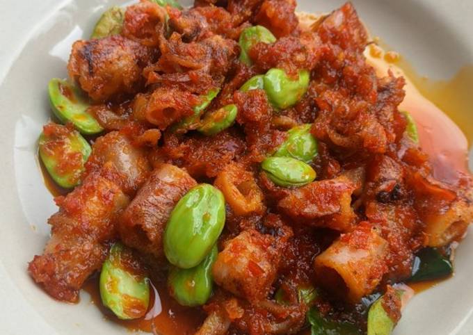 Sambal Goreng Cumi Asin Pete