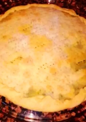 Foto di Pizza con scarole a base di pasta brisée