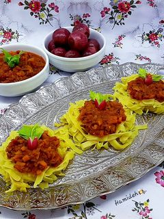 عکسی از دستور پاستا آشیانه ای با سس بُلونِز ایتالیایی (Pasta)😍