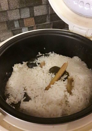 Foto resep Nasi uduk rice cooker style. Anti ribet