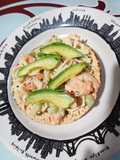 Tostadas de ensalada de camarón con surimi 🦐